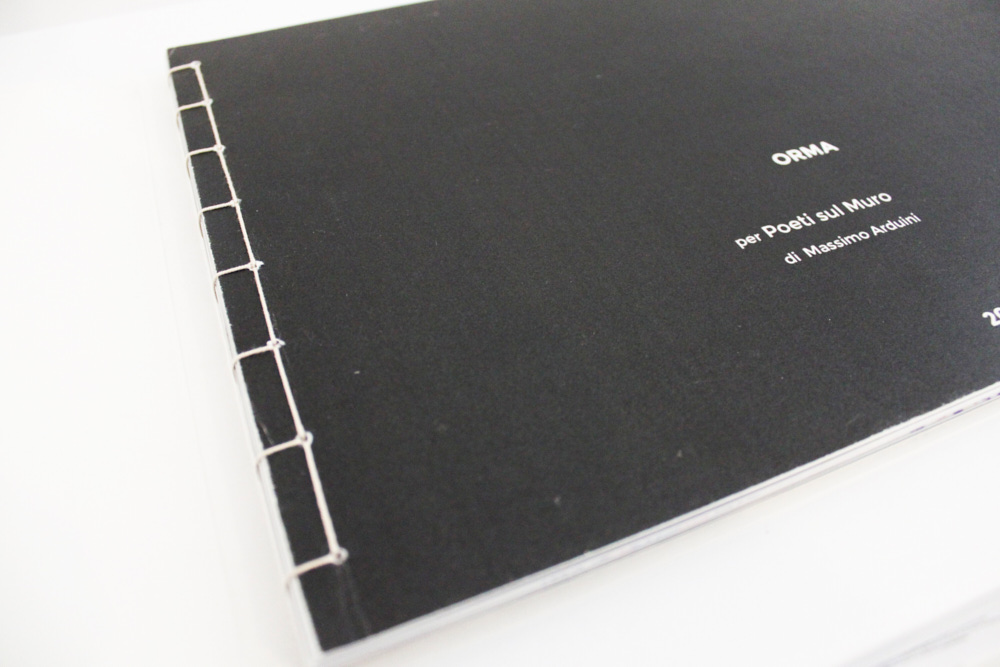 Libro-ORMA-2024-per-Poeti-sul-muro_02